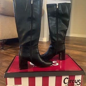 Worn once Sam Eldeman Black Leather Knee Boot with Chunky Heel